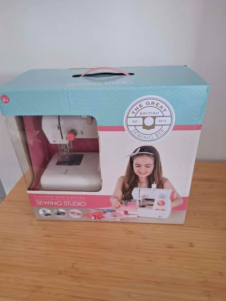 Photo of free Child's sowing machine (BT4) #2