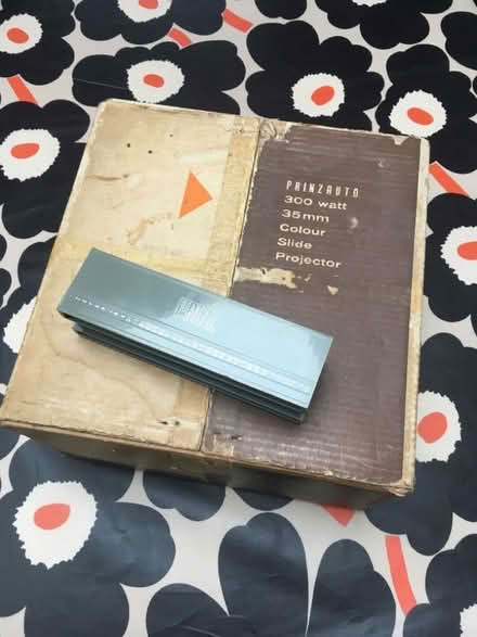 Photo of free Prinz 35mm slide projector (Oldfield Park) #1