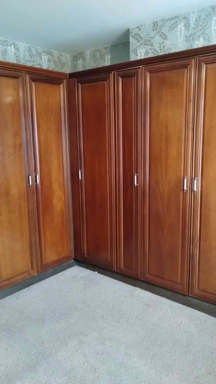 Photo of free Fitted wardrobe Doors x7 (EN4 8NY) #4