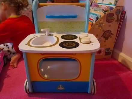 Photo of free Small elc toy kitchen / oven (Lindale LA11) #1