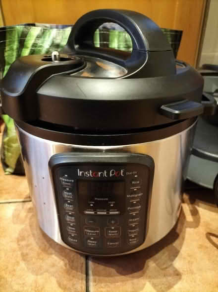 Photo of free Instant pot working - handle issue (NG8) #1