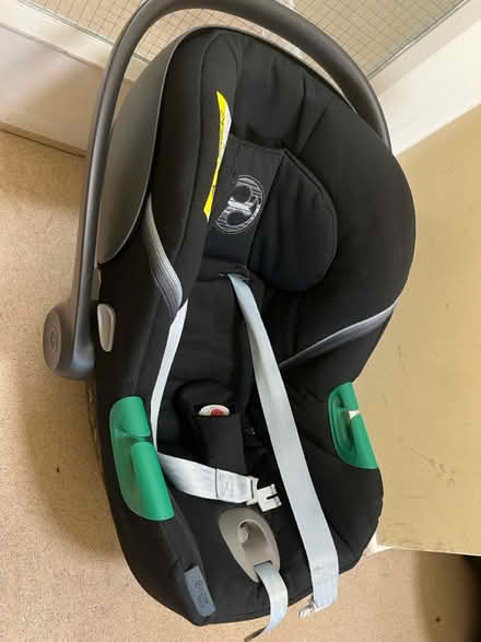 Photo of free Cybex car seat (Kensington W14) #2