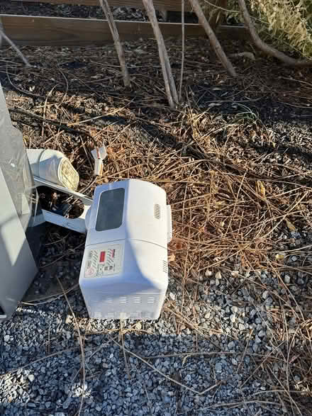 Photo of free Curb alert: home goods (Brookland) #2