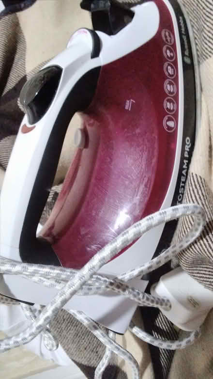 Photo of free iron russell hobbs (Lewisham SE13) #1