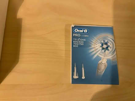Photo of free Oral B PRO 600 cross action electric toothbrush (Spring Park CR0) #3