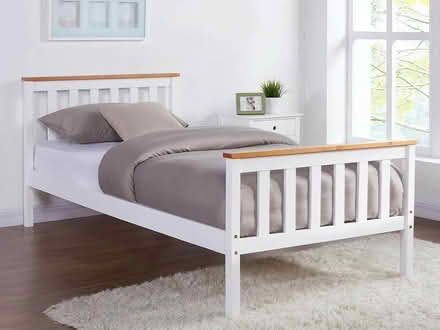 Photo of single bed frame (Radlett WD7) #1