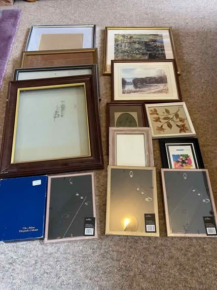 Photo of free Picture/photo frames (Malvern WR14) #1