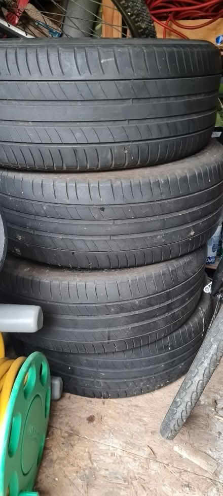 Photo of free Tyres (Tyre size: 225 / 55 R18) (Priestwood RG42) #1