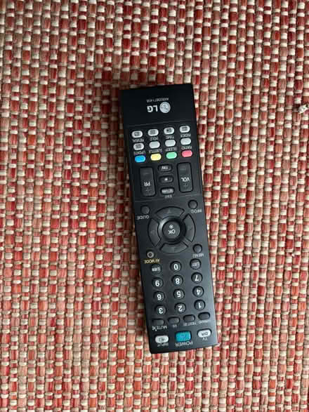 Photo of free LG TV 22inch non SMART (Wheathampstead) #2