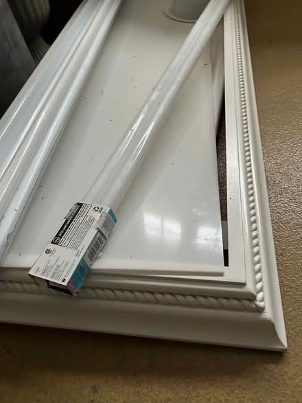 Photo of free Flourescent Ceiling Light (Indian Trail and Eola) #1