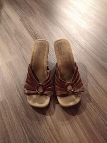 Photo of free womens sandals size 9 20874 #3