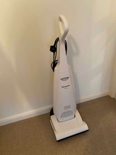 Photo of free Vacuum cleaner (Queen's Park BN2) #1