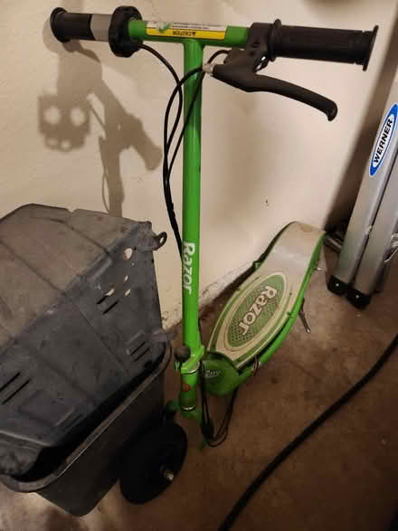 Photo of free Razor e200 electric scooter - parts (Frisco. Near Preston & Rolater) #1