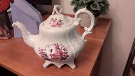 Photo of free China teapot (Willesden Green) #1