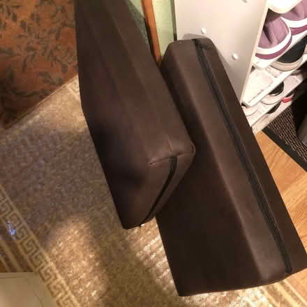 Photo of free 2 Seat Cushions (Disraeli HP13) #1