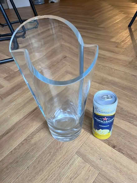 Photo of free Attractive glass vase (Hutton PR4) #3