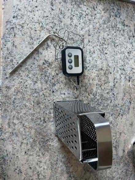 Photo of free Grater + cooking thermometer (N7 0DX, Tufnell Park) #1