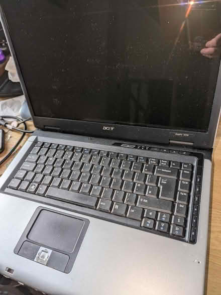 Photo of free ACER laptop (PO4) #1