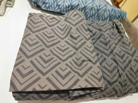 Photo of free 4 single duvet covers/pillowslips (Earlswood RH1) #2