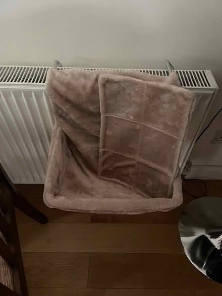Photo of free Cat radiator hammock (Sunbury TW16) #1
