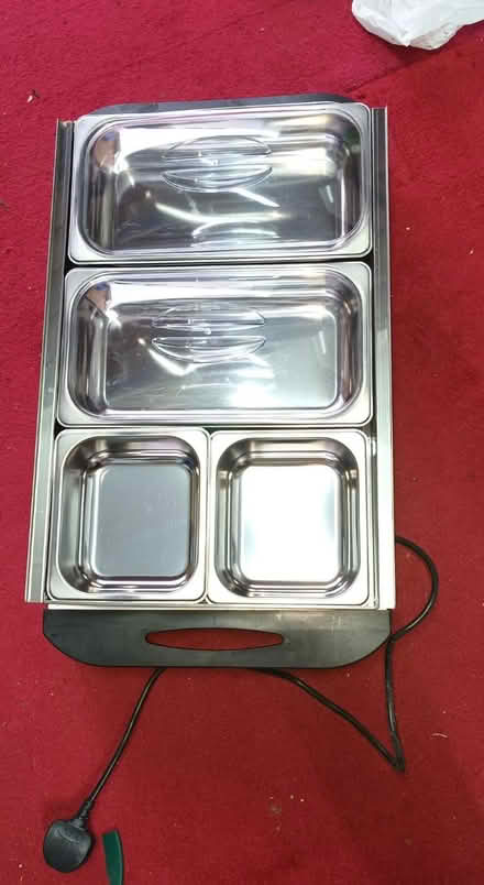 Photo of free Food warmer tray (S20 Waterthorpe) #1