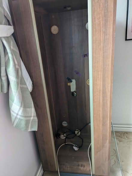 Photo of free 4 foot vivarium (LU7) #2