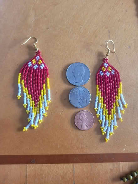 Photo of free 3.24.25: all beaded jewelry (tramway/4 hills road) #2