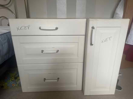 Photo of free IKEA kitchen units x 2 (Hanworth Park, TW13) #1