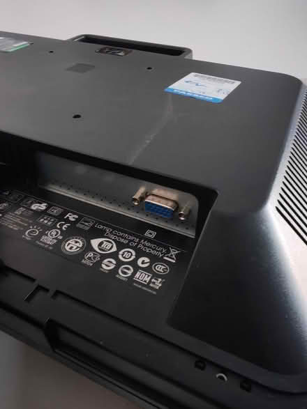 Photo of free HP Computer Monitor (Elm Park RM12) #4