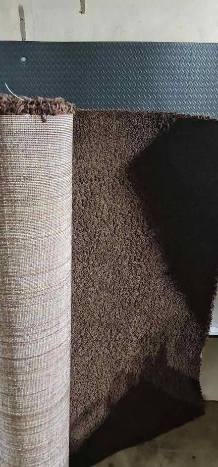 Photo of free Rug (Leighton Buzzard LU7) #2