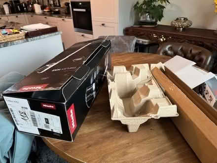 Photo of free large strong cardboard box, side opening (Sion Hill) #1