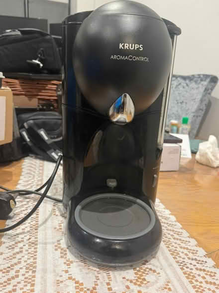 Photo of free Coffee maker (IG3 8EX) #4