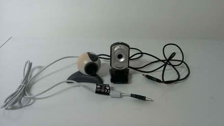 Photo of free A pair of old style webcams (Chalvington BN27) #1