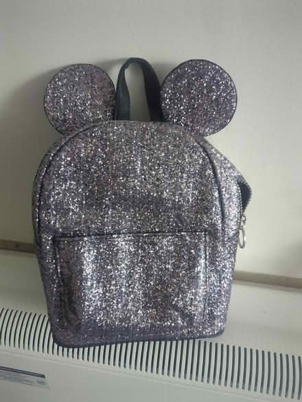 Photo of free Mini glitter back pack (En20pd) #1