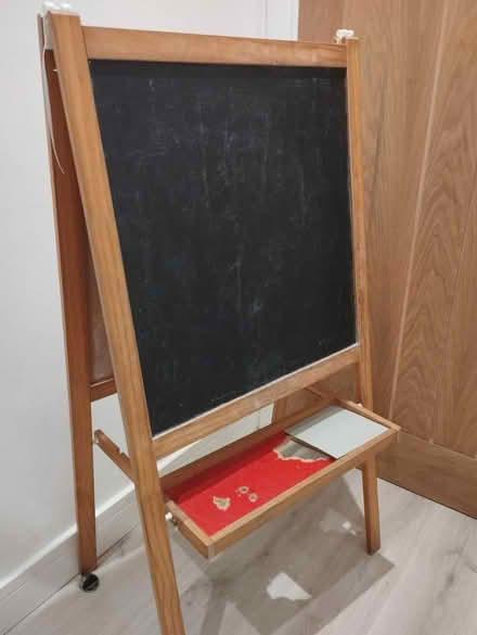 Photo of free Kids board (black and white) (Luton LU1) #1