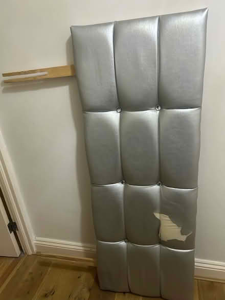 Photo of free Double headboard (Cheshunt en8) #1
