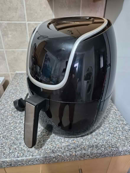 Photo of free Air fryer (Whitburn SR6) #2