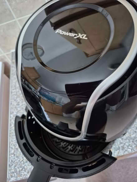 Photo of free Air fryer (Whitburn SR6) #1