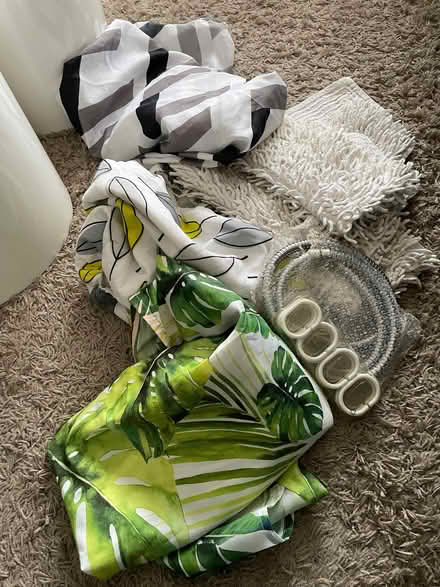 Photo of free Bathroom items (Acton W3) #1