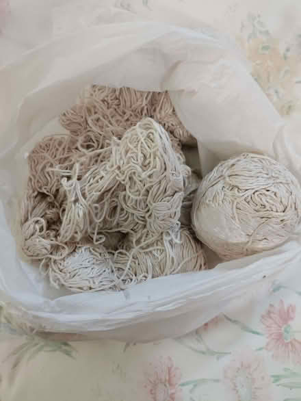 Photo of free Yarn for knitting or crochet (Whiteleaved Oak HR8) #1