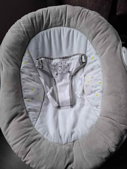 Photo of free Baby bouncer grey (S4 7eu) #1
