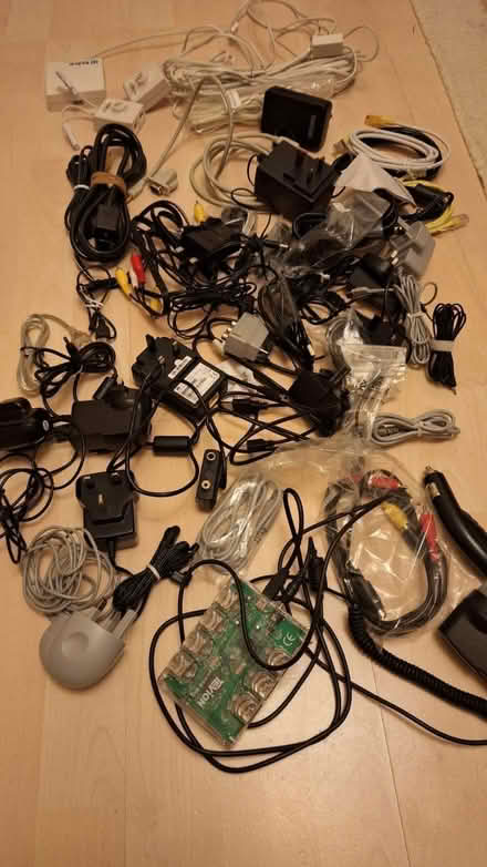 Photo of free Collection of cables (Barnston CH60) #1