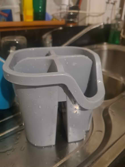 Photo of free Utensil holder (Beeston LS11) #1