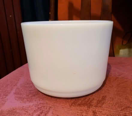 Photo of free Pyrex Bowl (Small Dole BN5) #1
