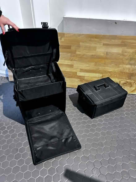 Photo of free Hair suitcase - pick up (SW1 Belgravia) #1