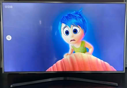 Photo of free 49” Samsung smart tv (Oulton LS26) #4