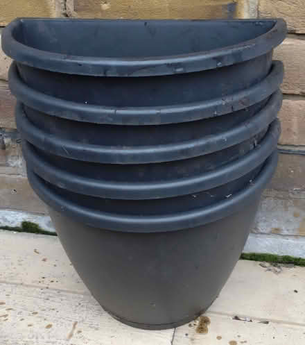 Photo of free 5 grey wall planters (Sydenham, SE26) #1