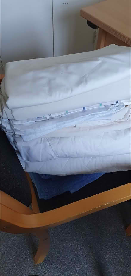 Photo of free Single bed sheets and towels (TA1) #1