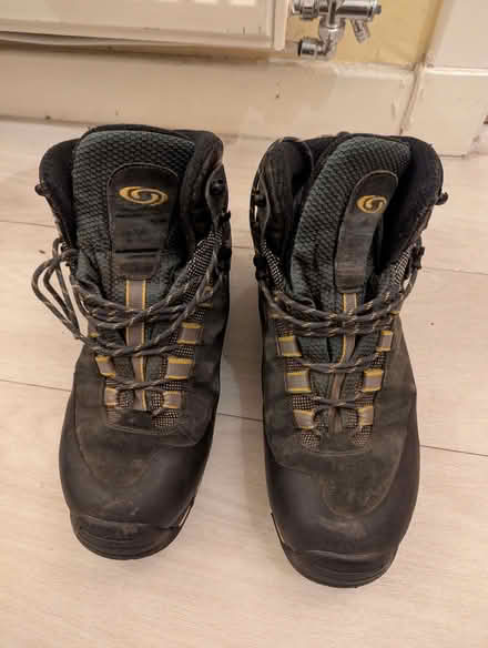 Photo of free Walking boots (Chesser EH14) #1