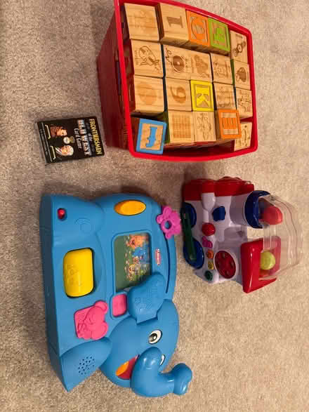 Photo of free Toy kitchen, random toys (Downingtown) #2